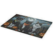 Tuxedo Cat Halloween Spooky Schneidebrett (Ecke)