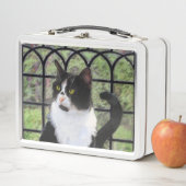 Tuxedo Cat in Window Painting Original Animal Art Metall Brotdose (Beispiel)