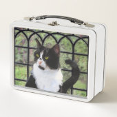 Tuxedo Cat in Window Painting Original Animal Art Metall Brotdose (Vorderseite)