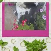 Tuxedo Cat Maroon Dark Pink Cats and Flowers Geschirrtuch (Gefaltet)