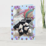 Tuxedo Cat Niedlich Funny Brother Cats Card Karte<br><div class="desc">Tuxedo Katze Niedliche Funny Sleeping Katzen 'Bruder von einer anderen Mutter' Karte. Entworfen aus einem meiner ursprünglichen Fotos,  ein Muss für alle Katzenliebhaber!.</div>