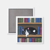 Tuxedo Cat Sleeping auf der virtuellen Bibliothek Magnet (Vorderseite/Rückseite)