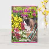 Tuxedo Cat Sniffing Flowers Funny Valentines Day Karte (Gelbe Blume)