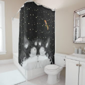 Tuxedo Cat überrascht von Dragonfly Duschvorhang (Beispiel)