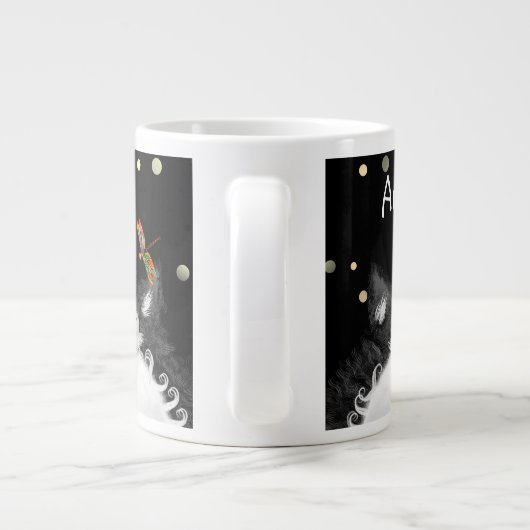 Tuxedo Cat überrascht von Dragonfly Jumbo-Tasse (Rückseite)