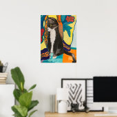 Tuxedo Cat und bestickte Vorhänge Poster (Heimbüro)