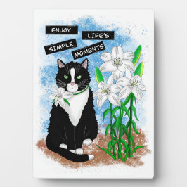Tuxedo Cat und Lilies | Inspiration Zitat Fotoplatte
