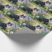 Tuxedo Katze Frühlingsblumen Malerei Geschenkpapier (Ecke)