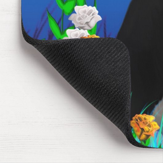 Tuxedo Katze mit Blume Mousepad (Ecke)