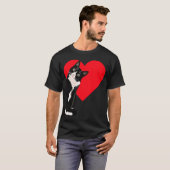 Tuxedo Katze Valentinstag Herzkatze T-Shirt (Vorne ganz)