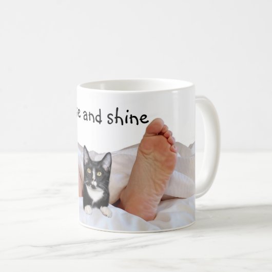 Tuxedo Kitty mit Besitzer Kaffeetasse (VorderseiteRechts)