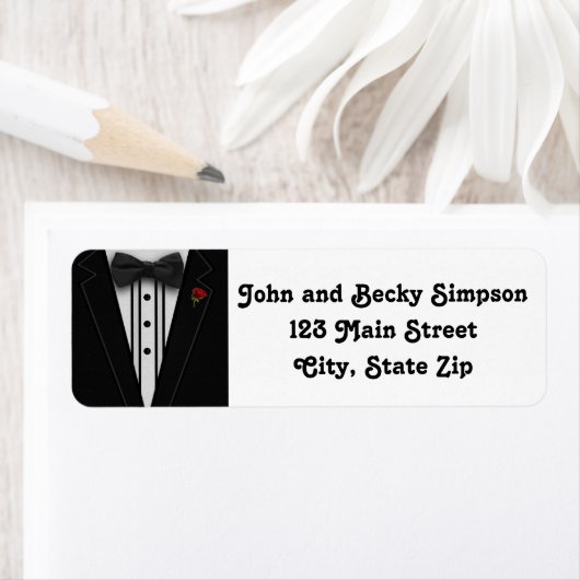 Tuxedo mit Bow-Krawatte-Monogramm (Insitu)