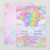 Twice the Fun Rainbow Sibling Birthday  Einladung (Vorne/Hinten)