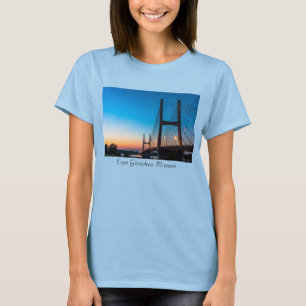 Twilight auf Bill Emerson Bridge T - Shirt
