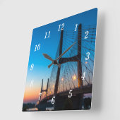 Twilight auf Bill Emerson Bridge Wall Clock Quadratische Wanduhr (Winkel)