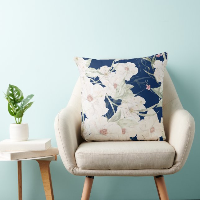 Twilight Bloom I - Sammlung von Blumen Kissen (Stuhl )