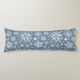 Twilight Garden - Ein traditioneller Blumendanz Seitenschläferkissen