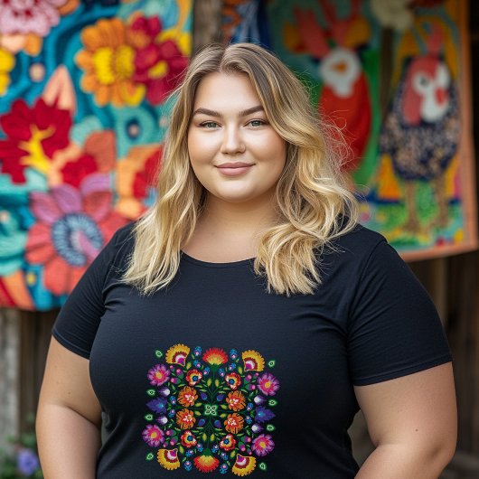 Twilight Petals: Wycinanki Charm Große Größe T-Shirt