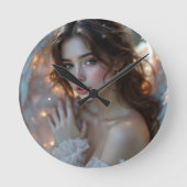 Twilight Seraph - Glühender Engel aus Abend Light Runde Wanduhr (Vorderseite)