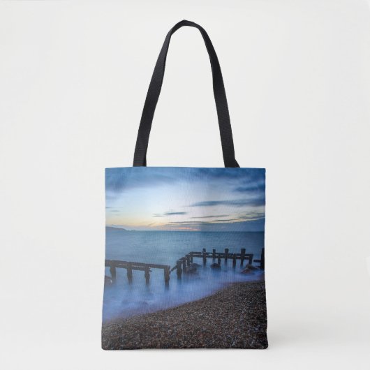 Twilight Sky Over Shoreline and Breakwater Tasche (Vorderseite)