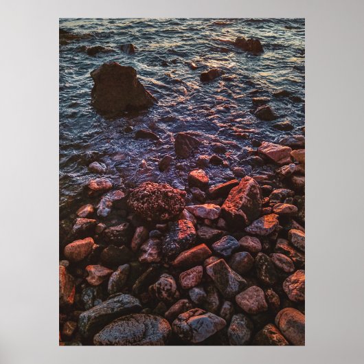 Twilight Treascape: Felsstrand Poster (Vorne)