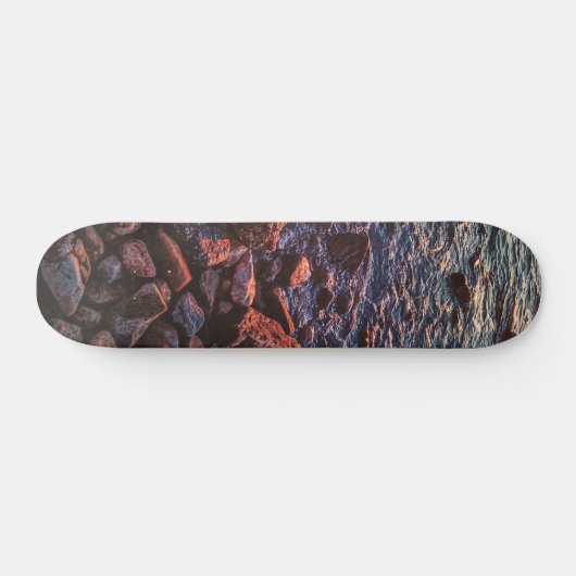 Twilight Treascape: Felsstrand Skateboard (Horizontal)