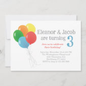 Twin Balloon Birthday Einladung zum klassischen Pa (Vorderseite)