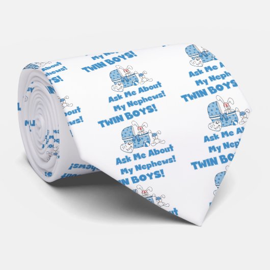 Twin Boys Fragte über meinen Nephew Krawatte (Gerollt)