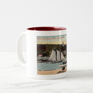 Twin Lights, Highlands, NJ im Vintage-Stil Zweifarbige Tasse