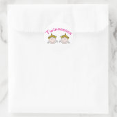 Twincess Graphic Runder Aufkleber (Tasche)