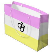 Twink Pride Flag Große Geschenktüte (Rückseite Schrägansicht)