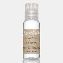 Twinkle Lights Spread Liebe auf Beach Sand