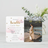 Twinkle Little Star Pink Foto Babydusche Einladung (Stehend Vorderseite)