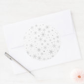 Twinkle Snowflake - Silver Gray & White- Runder Aufkleber (Umschlag)
