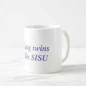Twins Build SISU Kaffeetasse (VorderseiteRechts)