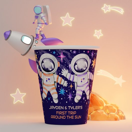 Twins Erste Reise um die Sonnenstrahlen Pappbecher