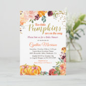 Twins Pumpkin Baby Dusche Burgundy Fall Floral Einladung (Stehend Vorderseite)