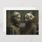 Twins with Fish on Heads Horror Kunst Postkarte (Vorne/Hinten)