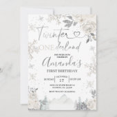 Twinter Onederland Snowflake White Floral Geburtst Einladung (Vorderseite)