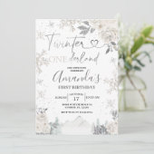 Twinter Onederland Snowflake White Floral Geburtst Einladung (Stehend Vorderseite)
