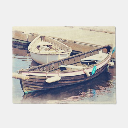 Two Boats in a Harbor Rustic Nautical Fußmatte (Vorderseite)