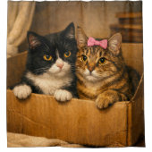 Two Cats in a Cardboard Box – Cozy Shower Curtain Duschvorhang (Vorderseite)