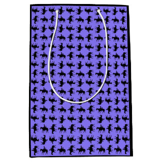 Two Cowboys on Horseback Silhouettes - Periwinkle Mittlere Geschenktüte