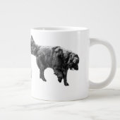 Two-Dog Sniffari in Fine Grain Jumbo-Tasse (Rechts)