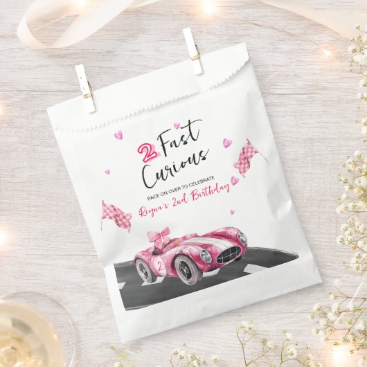 Two Fast Curious Geburtstag Geschenktütchen (Ausgeschnitten)