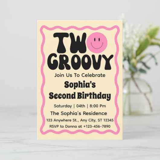 Two Groovy Girl 2. Geburtstag Einladung (Stehend Vorderseite)
