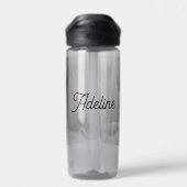 Two Horses on a Snowy Farm | Personalized Trinkflasche (Rückseite)