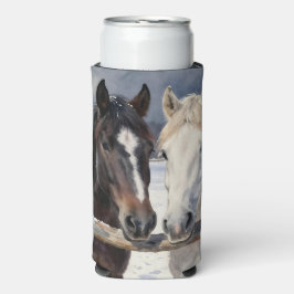 Two Horses on a Snowy Farm Under the Moon Selters Dosenkühler