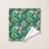 Two images showcasing towels with an intricate  badhandtuch set (Waschlappen)