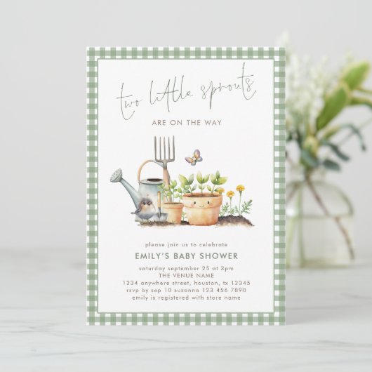 Two Little Sprouts Twins Sage Gingham Baby Shower  Einladung (Stehend Vorderseite)